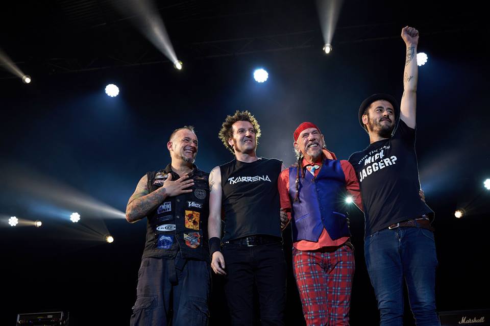 EL DROGAS EN LA SALA REPVPLICCA , GIRA «UN DIA MAS».
