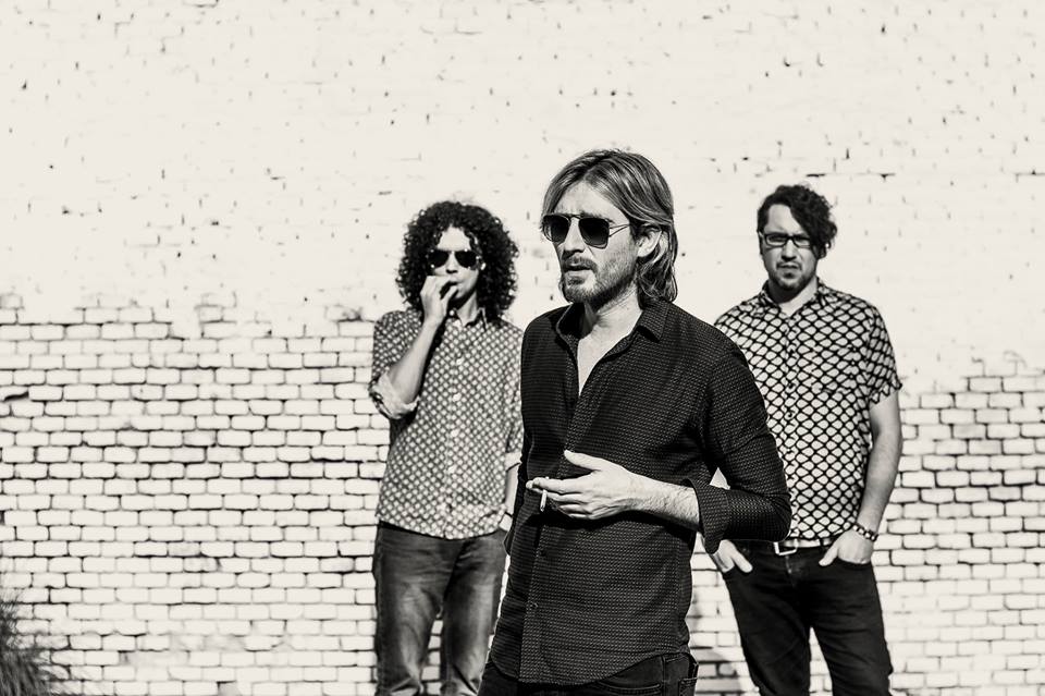 «CAMA DE FAQUIR» , EL NUEVO VIDEO DE «CORAZONES ELÉCTRICOS».
